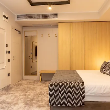 Lupa By Bueno Hotel 4*