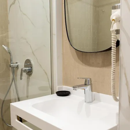 Lupa By Bueno Hotel Constanta