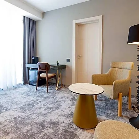 Lupa By Bueno Hotel Constanta