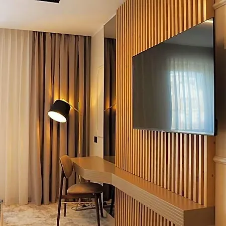 Lupa By Bueno Hotel